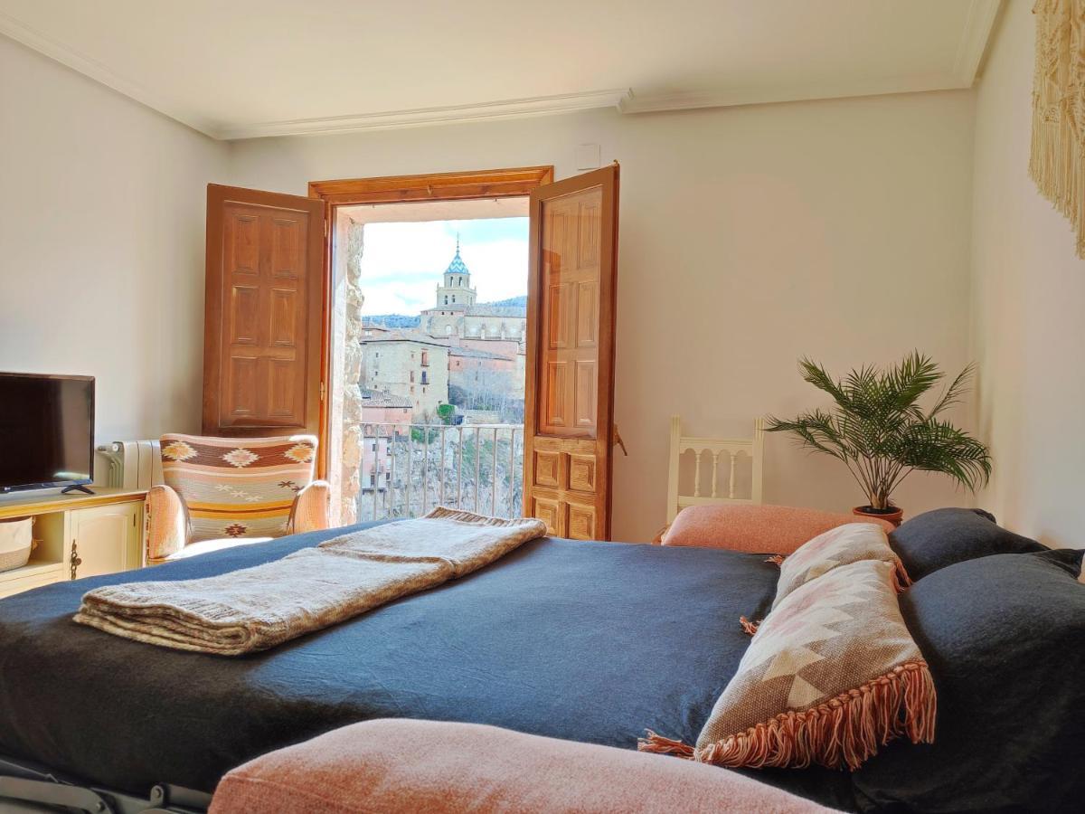 Mirador De Palacios- Centrico Con Vistas Y Parking Cerca Albarracín Esterno foto