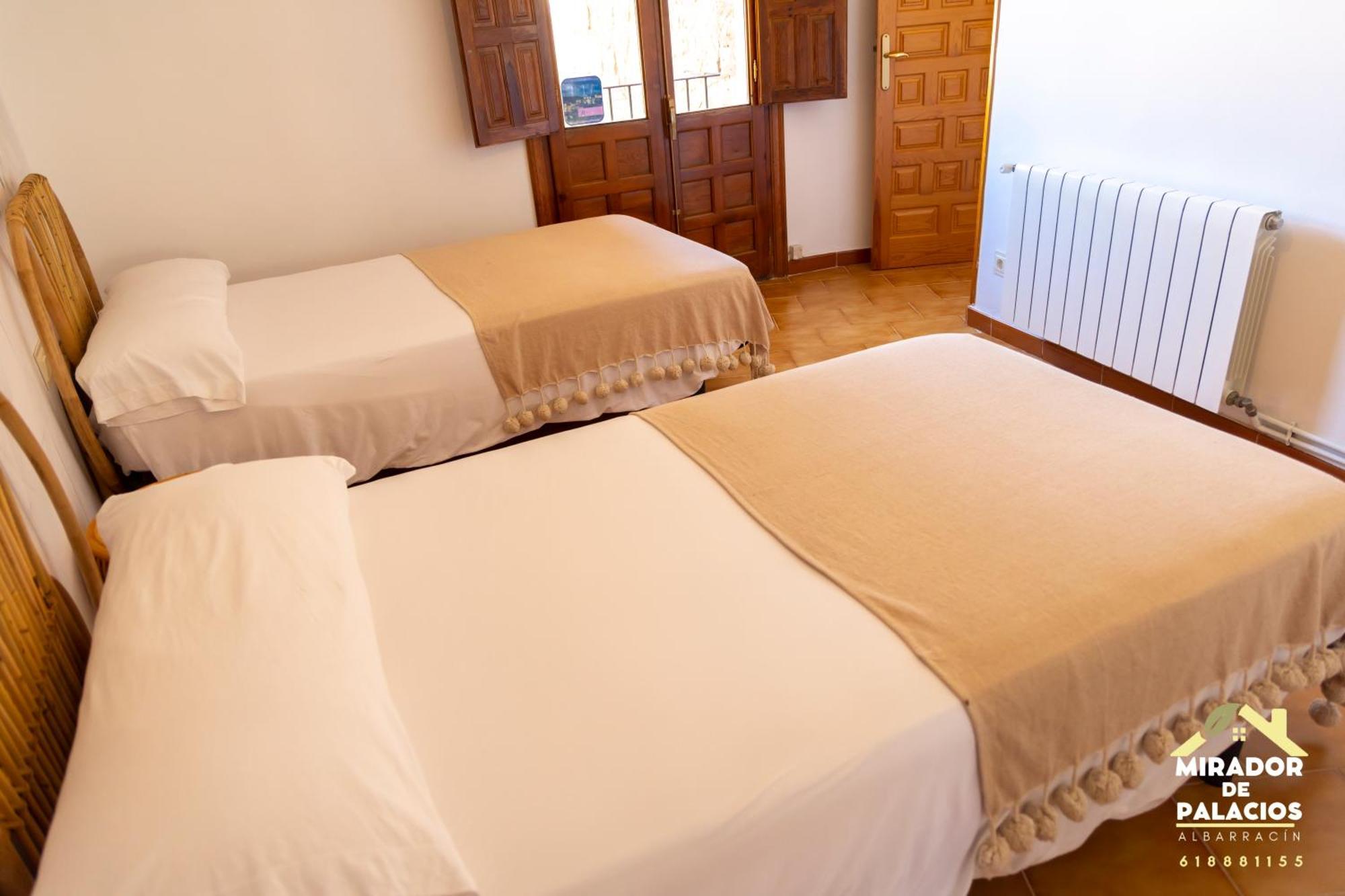Mirador De Palacios- Centrico Con Vistas Y Parking Cerca Albarracín Esterno foto
