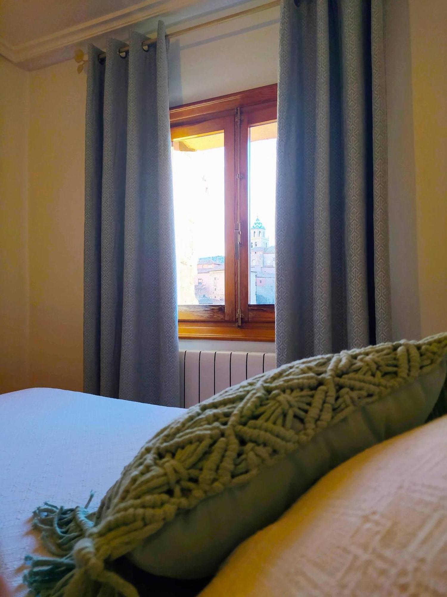Mirador De Palacios- Centrico Con Vistas Y Parking Cerca Albarracín Esterno foto